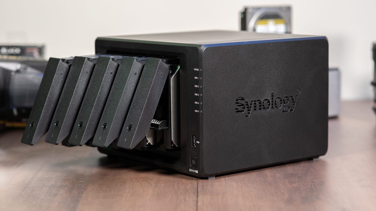 40b6-synology-ds1019plus-4.jpg